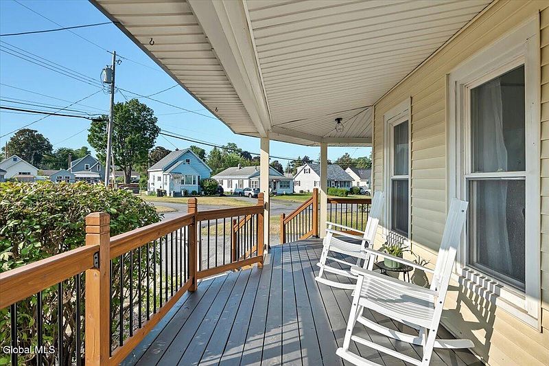5th image of 2440 Barton Avenue