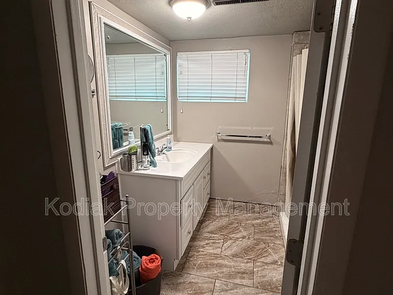 4242 Orchard Ave — Photo 12