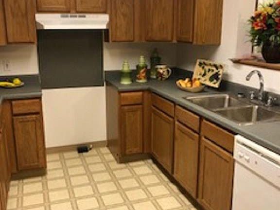5th image of 225 W Center St #3