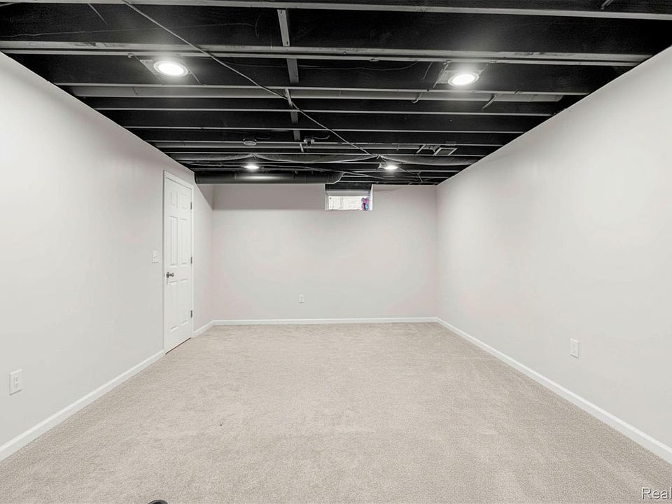 7978 Hoffman Dr, photo 30