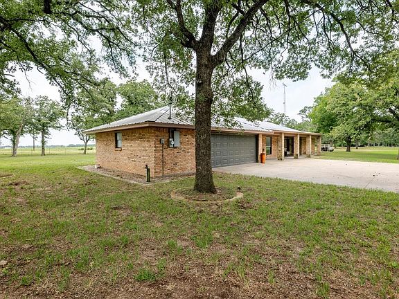 3rd image of 606 Grindstone Rd