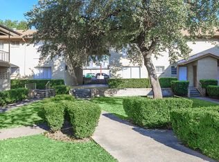 Executive Apts, San Antonio, TX 78201