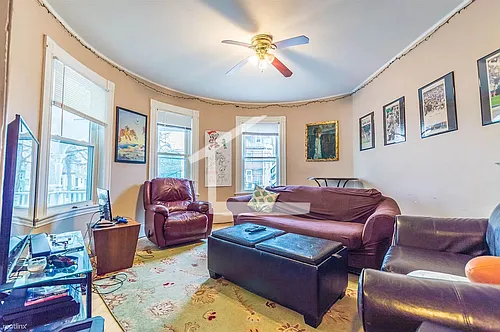 13 Euston St #3 Photo 1