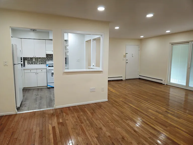 366 Hoover Ave #119 — Photo 2