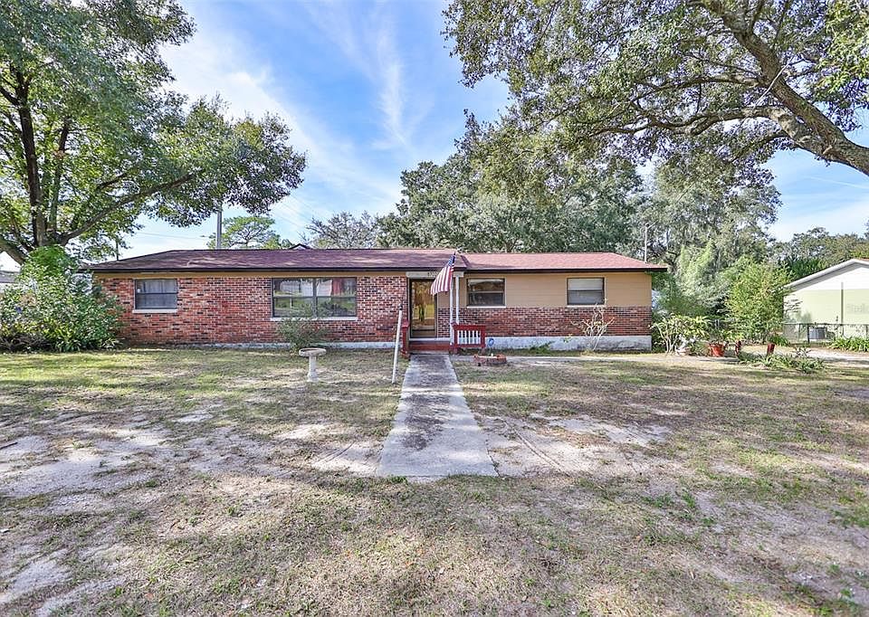 1st image of 8702 N ORANGEVIEW AVENUE