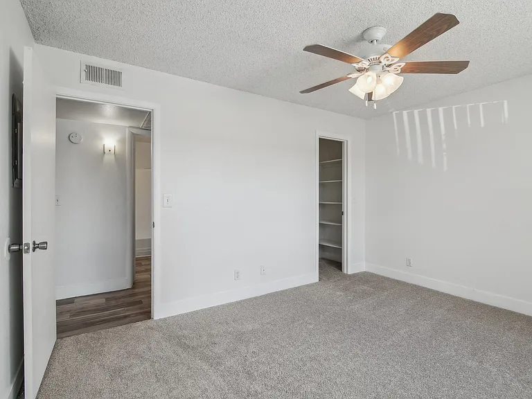 Bedroom Area 1x1