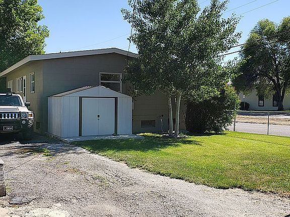 2nd image of 1219 Glencoe Dr