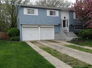 66 Ferris Ave, Brentwood, NY