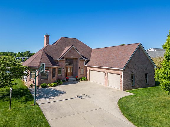 3rd image of 1565 Eagle Creek Dr S