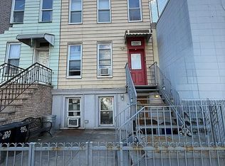 320 42nd St, Brooklyn, NY