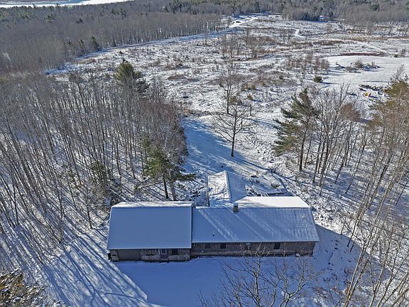 5th image of 137 Gary Moore Road