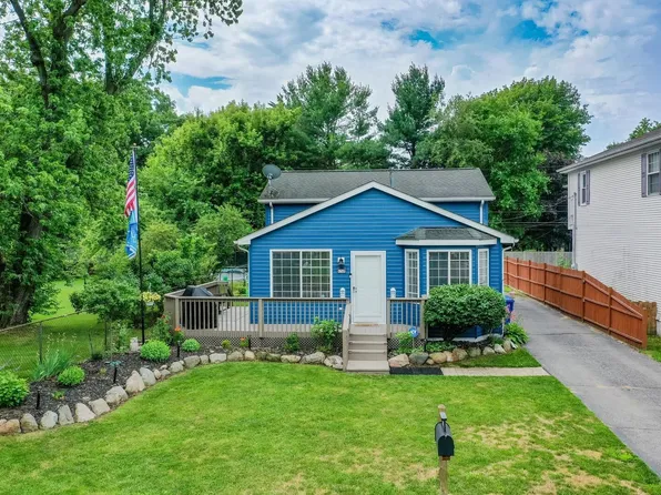 4149 Lanco Ct, Waterford, MI 48329