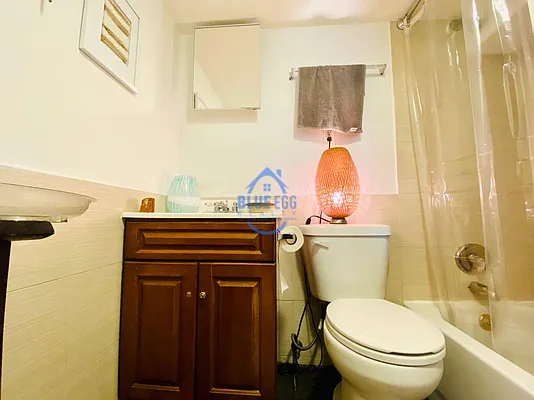 Rented by Blue Egg Realty Corp | media 16