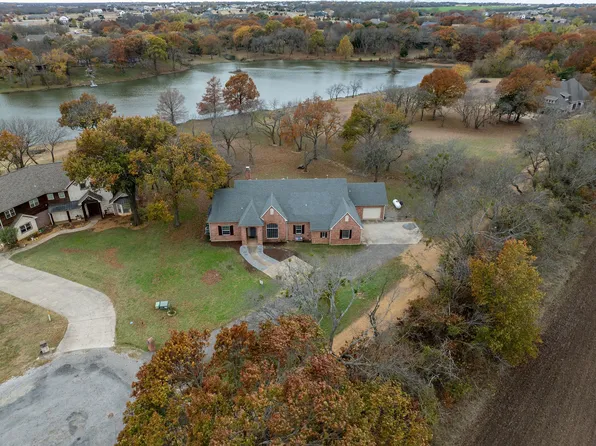 370 Pecan Crossing Ct, Gunter, TX 75058