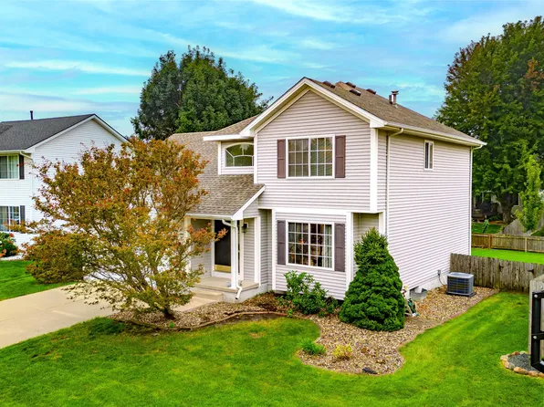 570 SE Windfield Dr, Waukee, IA 50263