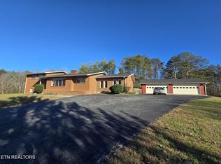 1733 Knoxville Hwy, Wartburg, TN 37887