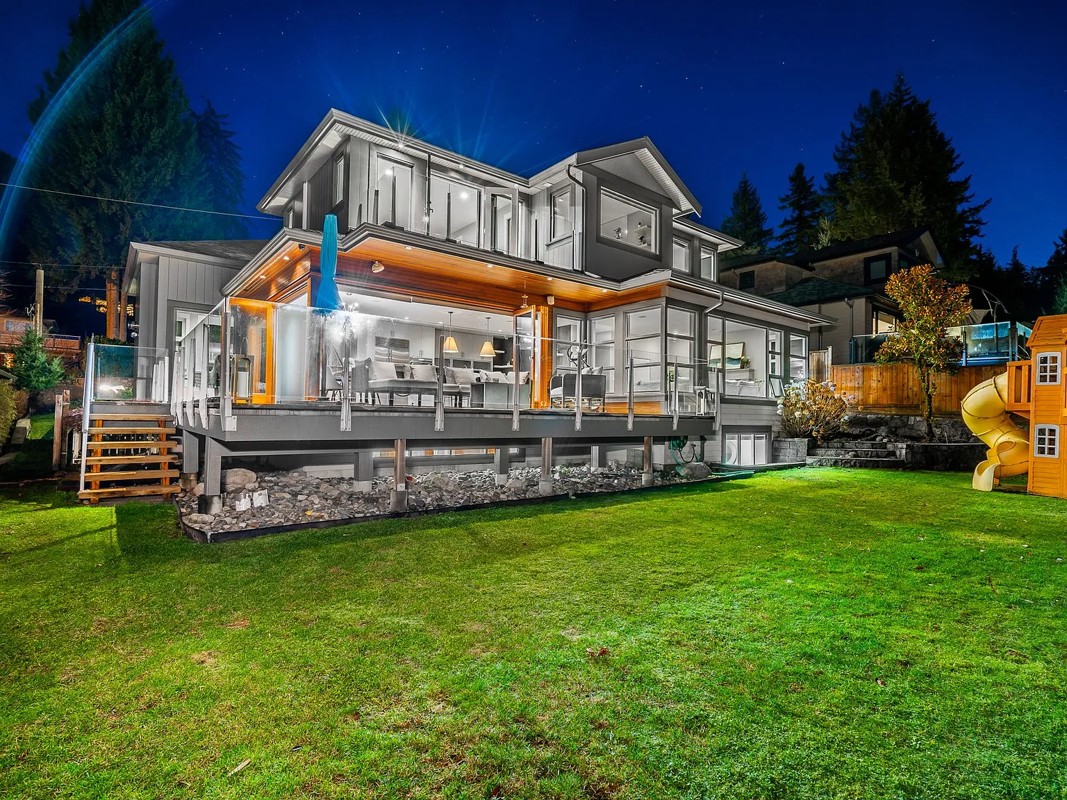 5 bed, 3.5 bath, 4685 sqft, $13,300 — Photo 3