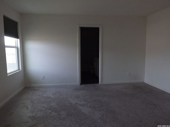 4th image of 5495 Rue Girard