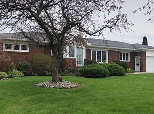 131 Donna Lea Blvd, Buffalo, NY 14221