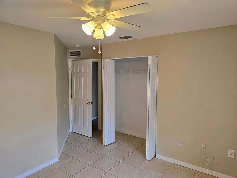 2654 6th Ct E — Photo 8