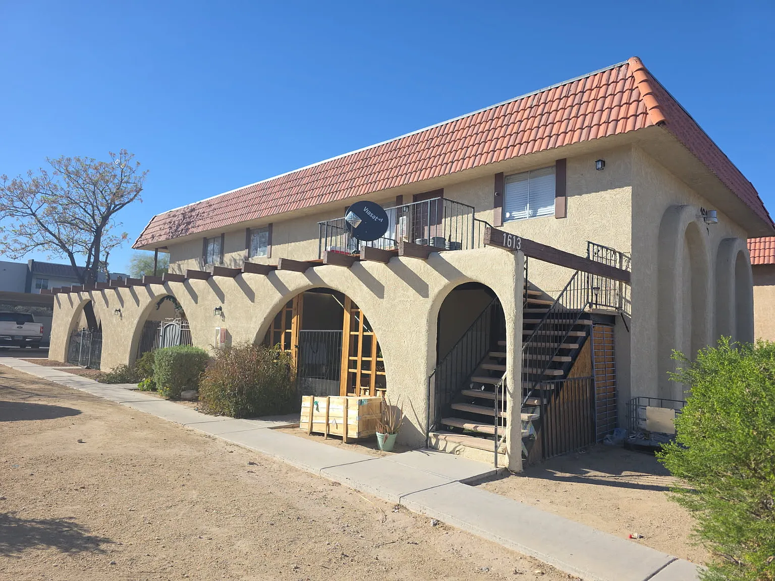 1613 Cordoba Ln — Photo 4