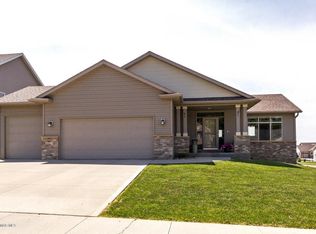 5174 Ridgeway Rd NW, Rochester, MN 55901