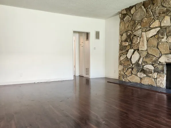 11921 Kiowa Ave APT 6, Los Angeles, CA 90049