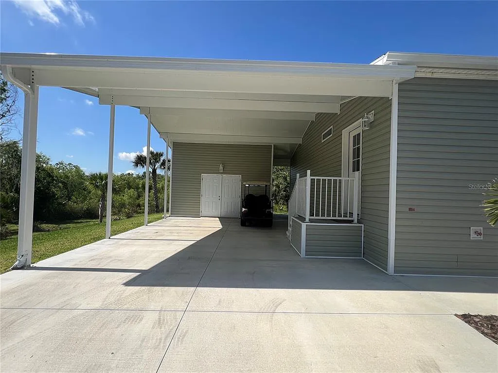 3 bed, 2.0 bath, 1456 sqft, $1,800 — Photo 3