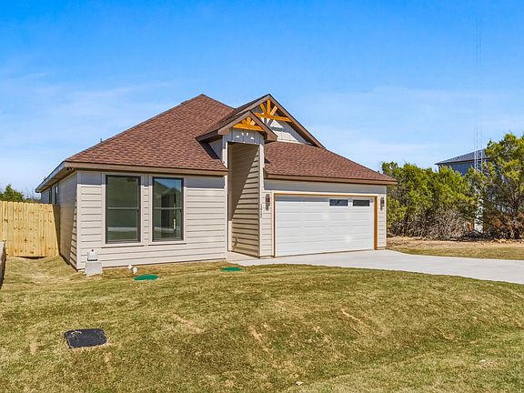 3rd image of 1412 Ridgeview Cir