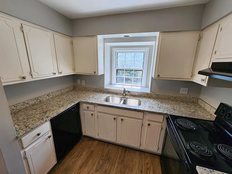 67 Montre Sq NW #1 — Photo 17