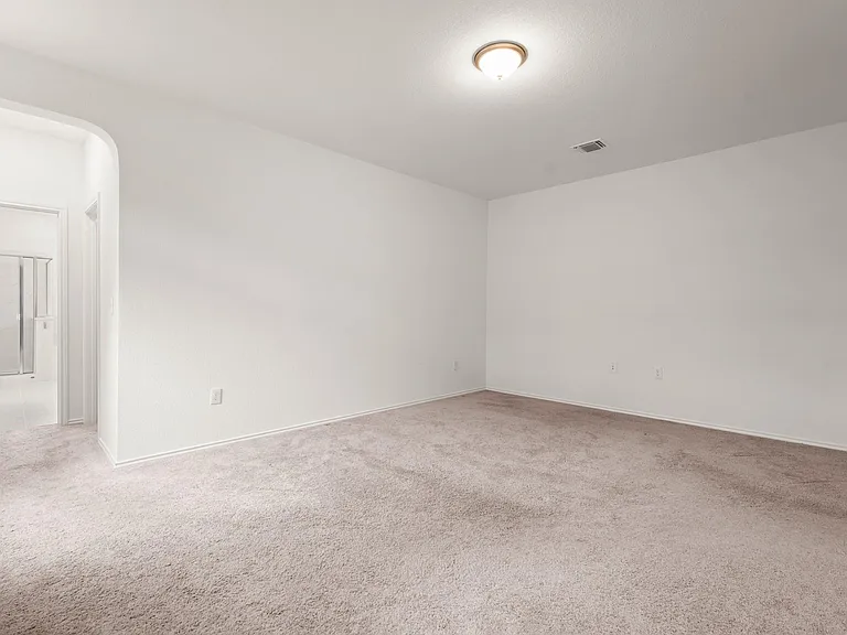 7404 Lowery Xing — Photo 19