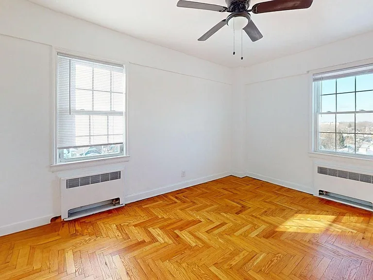 2680 N Moreland Blvd — Photo 17