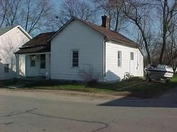 113 E Pearl St, West Jefferson, OH 43162