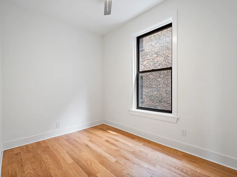 2347 W Iowa St #1F — Photo 7