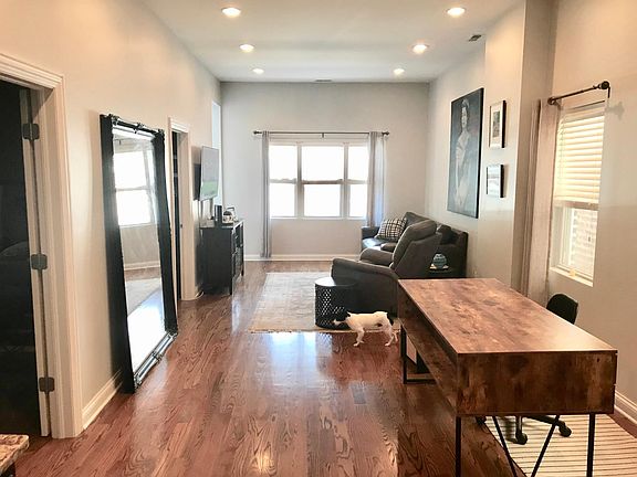 5th image of 2441 W Augusta Blvd #1