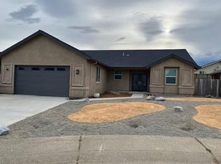 11424 Puffin Way, Redding, CA 96003