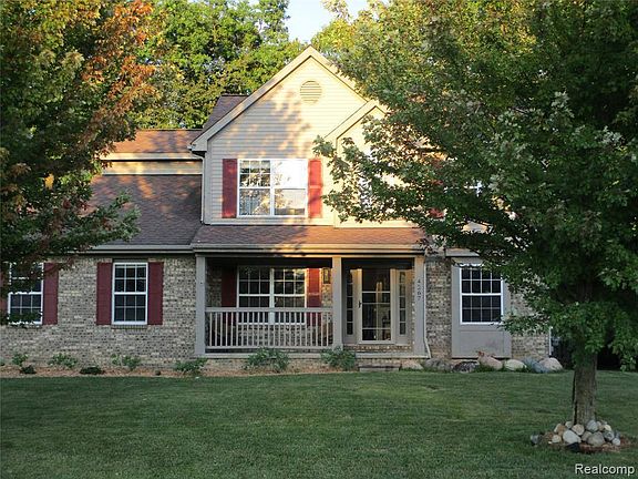 2nd image of 4267 Maplewood Meadows Ave