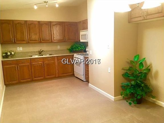 5th image of 117 N Minnesota St #0
