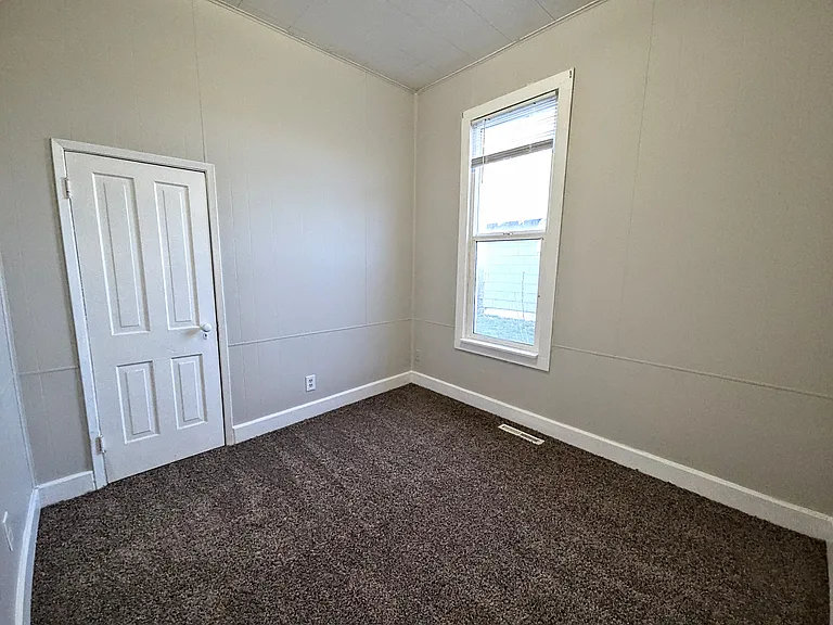 507 W Mansfield Ave — Photo 9
