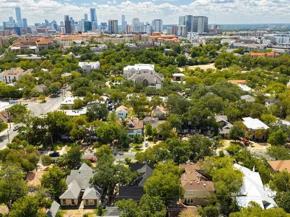 106 Laurel Ln, Austin, TX 78705