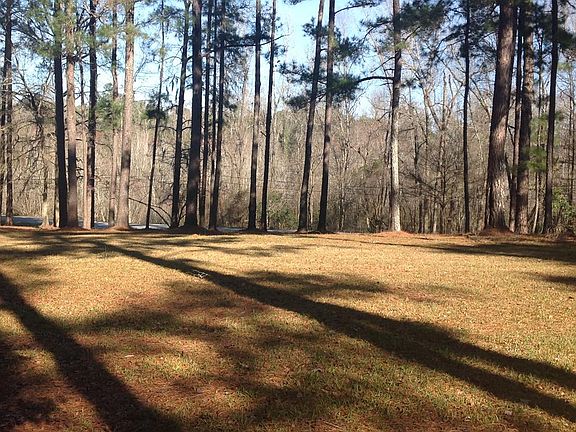 5th image of 703 Wood Valley Rd
