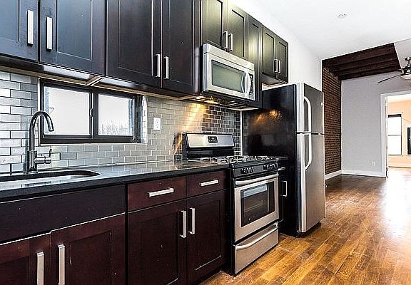 4th image of 73 Steuben St APT 2