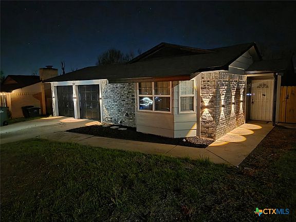 2nd image of 209 W Hogan Dr