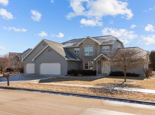 2375 Shore Preserve Dr, Oshkosh, WI 54904