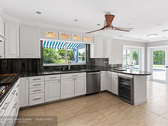 2nd image of 8712 Mahogany Ave