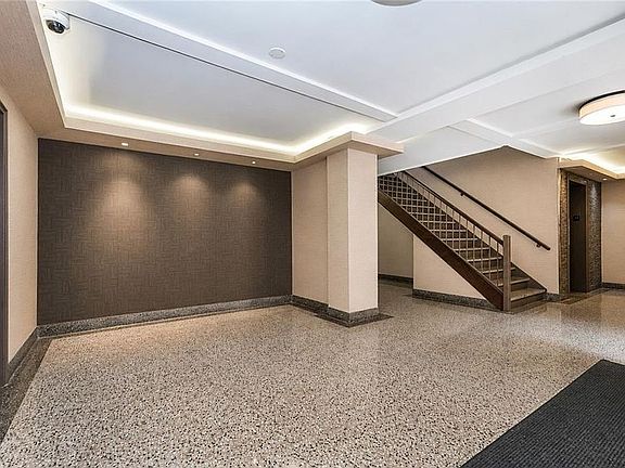 4th image of 25 Oliver St APT 4A