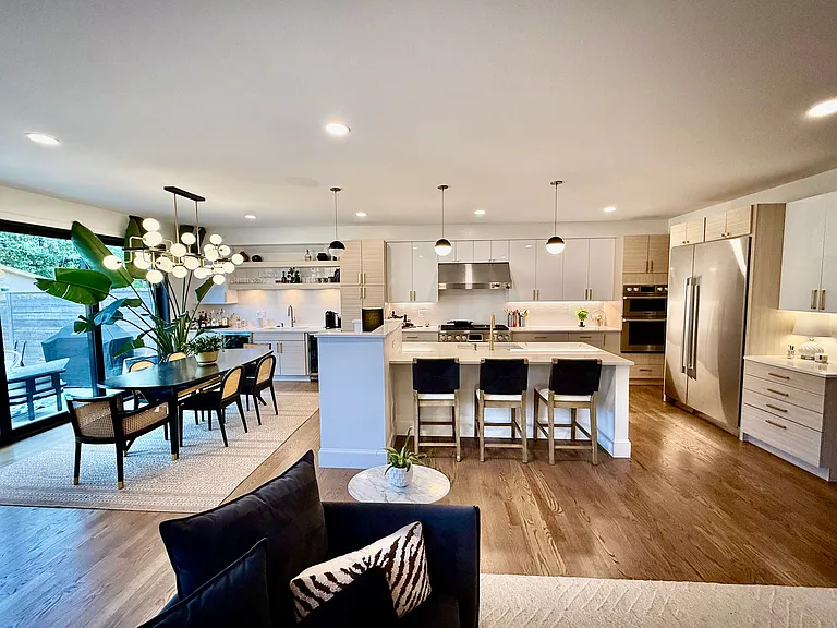 2524 Zenobia St — Photo 5