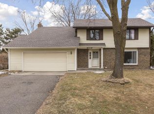 9816 101st Pl N, Maple Grove, MN 55369