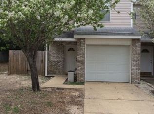 513 Keystone Rd, Mary Esther, FL 32569