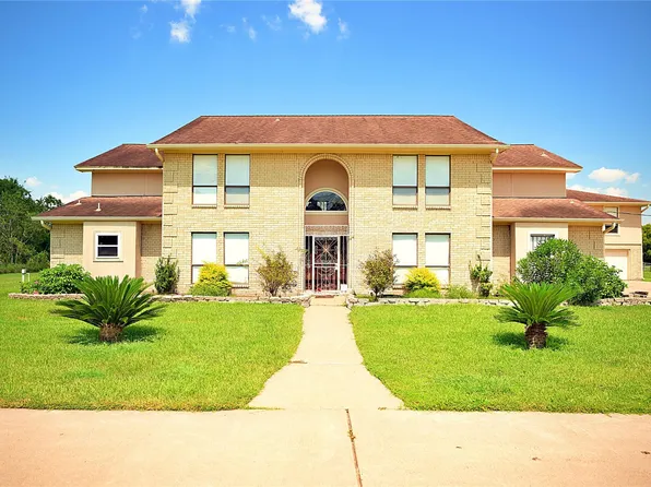 8033 McHard Rd, Pearland, TX 77581